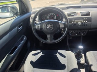 SUZUKI Swift 5p 1.3 ddis GL 75cv